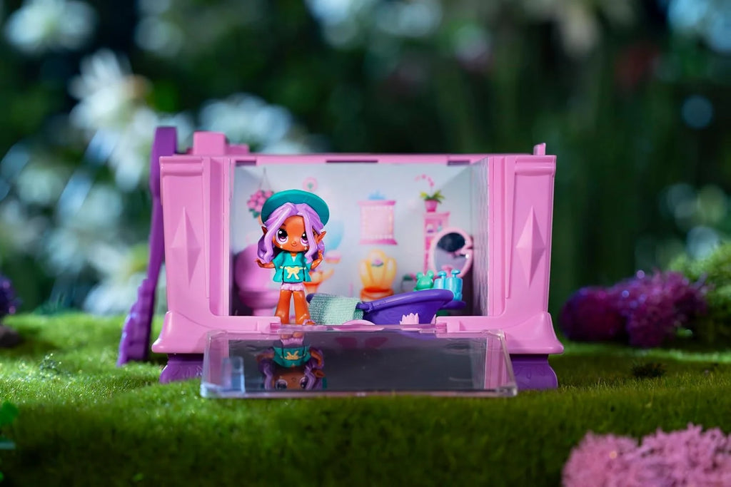 SECRET FINDEES PINK MAGIC MAILBOX PLAYSET in garden