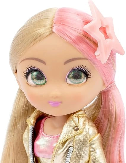 Closer Look of the amy doll