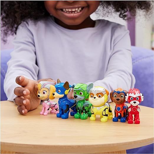 6 collectible figures of paw patrol