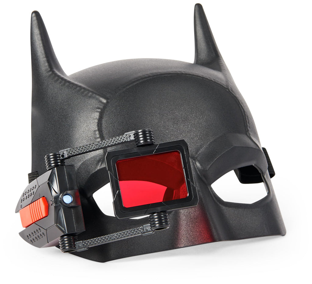 DC Comics Batman Detective Kit. Interactive roleplay set with a black Batman mask, yellow utility belt, detective case, magnifying glass, red revealing lens with LED light, batarang, and four evidence cards. Ages 4 and up.